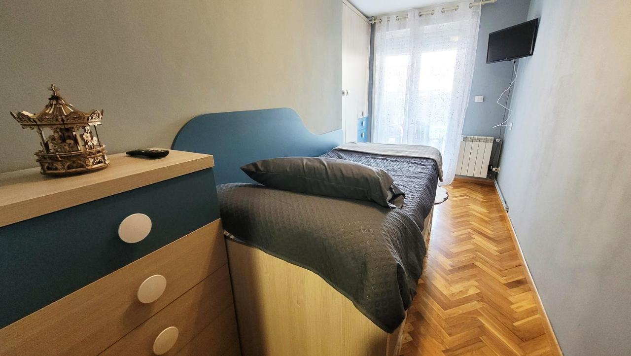 El Hogar De Todos Lägenhet Ourense Exteriör bild